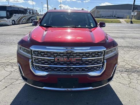 Used 2023 GMC Acadia Denali image 2
