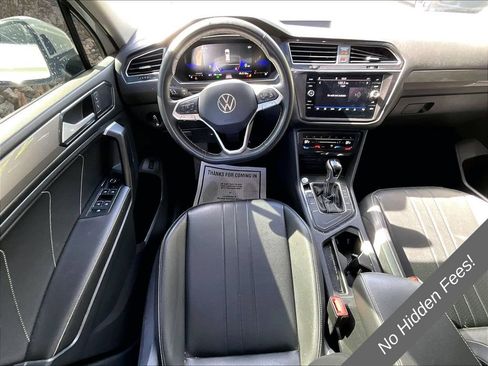 Used 2024 Volkswagen Tiguan SE FWD image 5