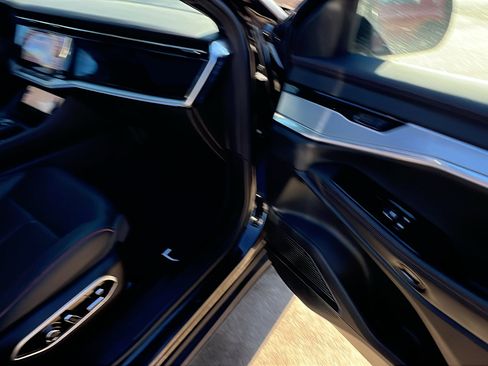 Used 2024 Jeep Wagoneer Launch Edition image 21