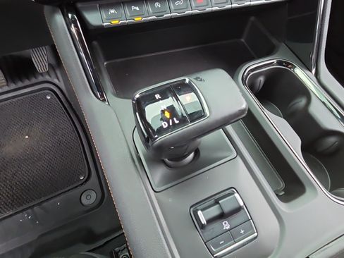 Used 2023 GMC Sierra 1500 AT4 w/ AT4 Premium Package image 22