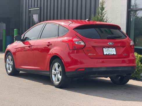 Used 2013 Ford Focus SE w/ SE Winter Pkg FWD image 3