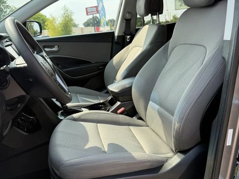 Used 2017 Hyundai Santa Fe Sport AWD/4WD image 10