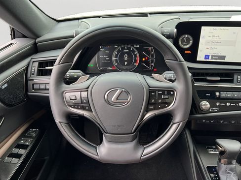 New 2025 Lexus ES 350 Ultra Luxury image 14