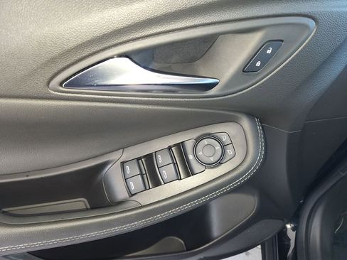 Used 2025 Buick Encore GX Preferred image 28