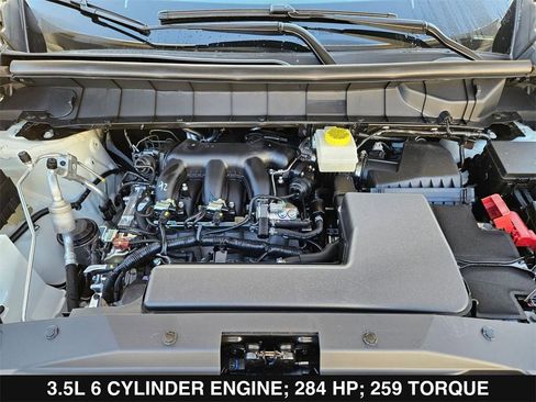 New 2025 Nissan Pathfinder SV image 31