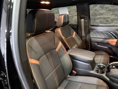 Used 2023 GMC Canyon AT4 w/ Technology Package AWD/4WD image 32