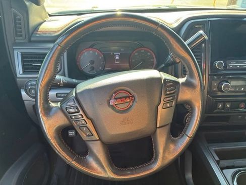 Used 2024 Nissan Titan PRO-4X AWD/4WD image 16