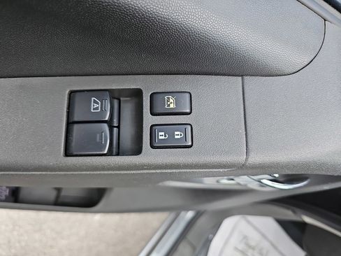 Used 2017 Nissan Frontier SV RWD image 25