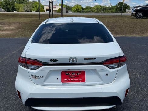 Used 2020 Toyota Corolla L FWD image 3