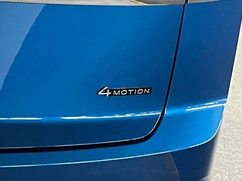 Used 2025 Volkswagen Atlas Cross Sport SEL Premium R-Line AWD/4WD image 37