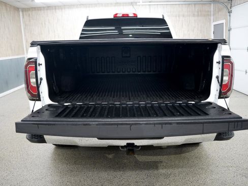 Used 2018 GMC Sierra 1500 SLT w/ SLT Premium Package image 39