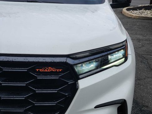 Used 2023 Honda Pilot TrailSport image 9