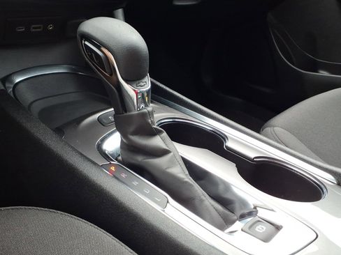 Used 2024 Chevrolet Malibu LT image 16