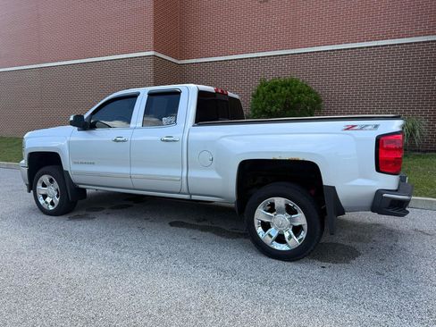 Used 2015 Chevrolet Silverado 1500 LTZ Z71 w/ LTZ Plus Package AWD/4WD image 9