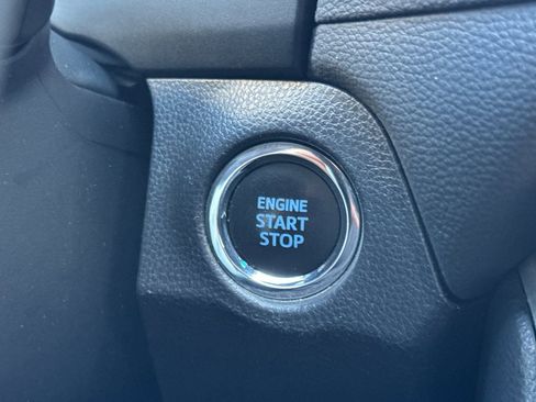 Certified 2021 Toyota RAV4 XLE w/ Carpet Mat Package (TMS) image 29