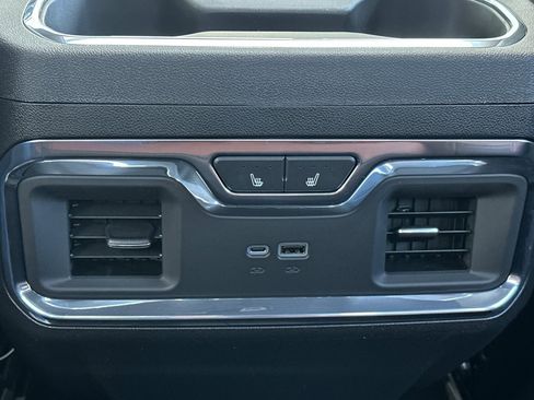 Used 2025 GMC Sierra 1500 Denali Ultimate image 13