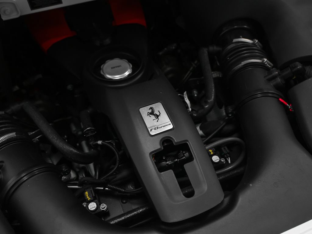 Certified 2022 Ferrari F8 Tributo RWD image 37