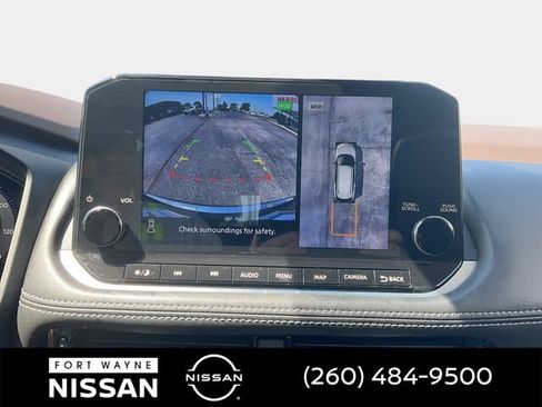 Used 2023 Nissan Rogue Platinum w/ Platinum Premium Package AWD/4WD image 17