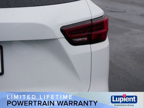 Used 2025 Chevrolet Blazer LT AWD/4WD image 7