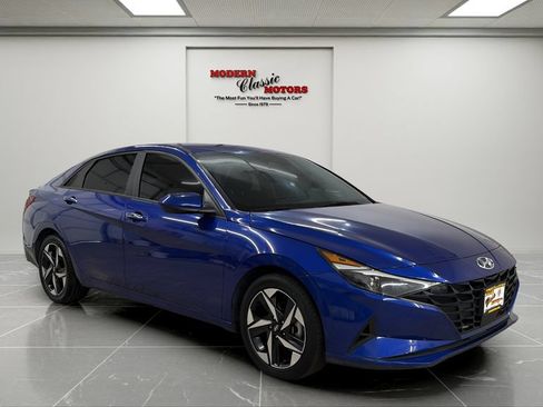 Used 2023 Hyundai Elantra SEL w/ Convenience Package FWD image 7