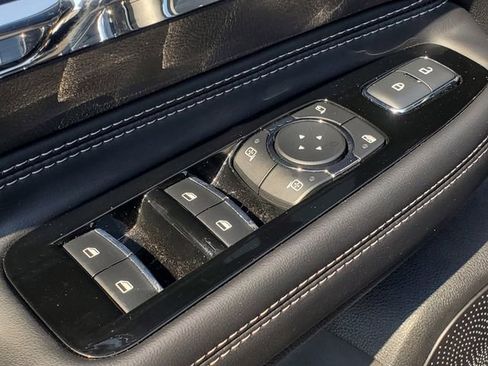 Used 2024 Lincoln Corsair FWD w/ Equipment Group 101A image 9