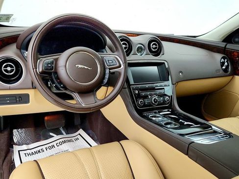 Used 2016 Jaguar XJ R-Sport AWD/4WD image 13