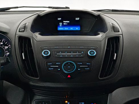 Used 2019 Ford Escape S image 23