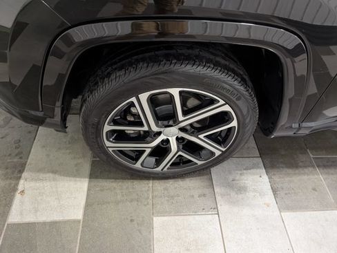 Used 2024 Jeep Compass Limited w/ Elite Group AWD/4WD image 7