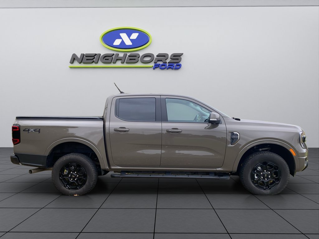 Used 2025 Ford Ranger Lariat w/ Black Appearance Package AWD/4WD image 7