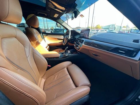 Used 2021 BMW 530i image 21
