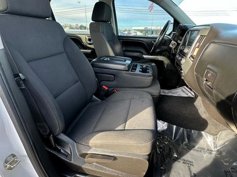 Used 2018 Chevrolet Silverado 1500 LT w/ LT Eassist Package image 45