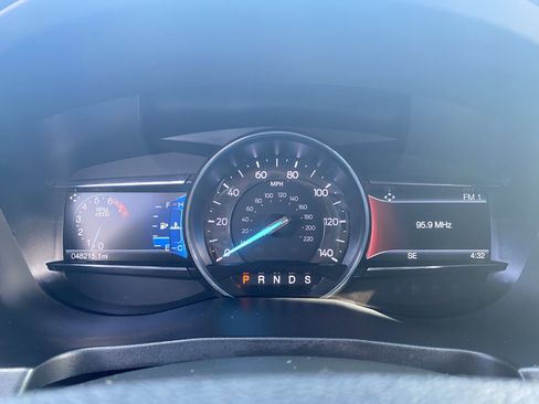 Used 2018 Ford Explorer Limited image 8