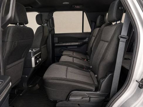 Used 2020 Ford Expedition XLT RWD image 10