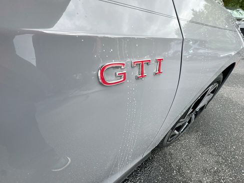 Used 2025 Volkswagen GTI SE FWD image 36
