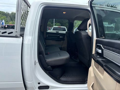 Used 2022 RAM 3500 Big Horn image 47