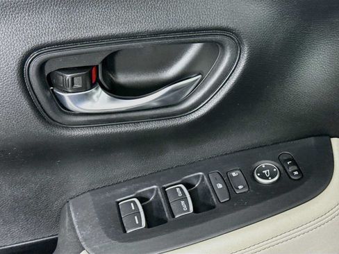 Used 2024 Honda HR-V EX-L image 13