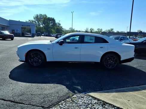 New 2027 Dodge Charger R/T w/ Blacktop Package AWD/4WD image 4