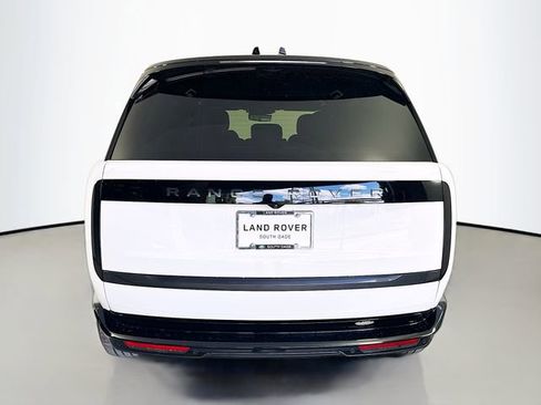 New 2026 Land Rover Range Rover Long Wheelbase SE image 6