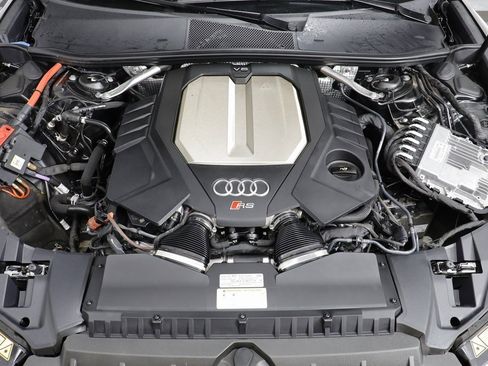 Used 2024 Audi RS 6 performance image 29