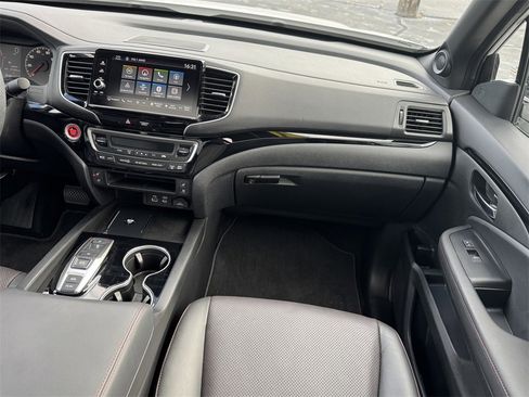 Used 2024 Honda Ridgeline Black Edition image 21