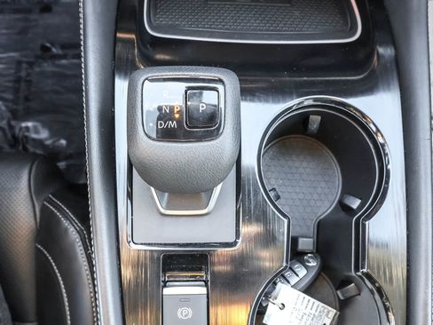 Used 2021 Nissan Rogue Platinum image 26