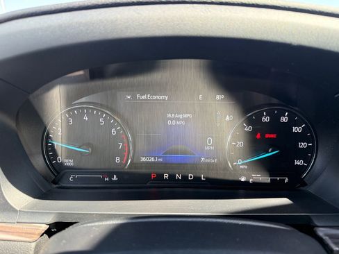 Used 2022 Ford Explorer Limited w/ Equipment Group 301A AWD/4WD image 15