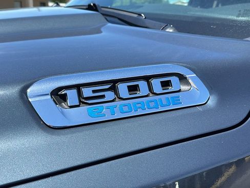 New 2026 RAM 1500 Laramie AWD/4WD image 10