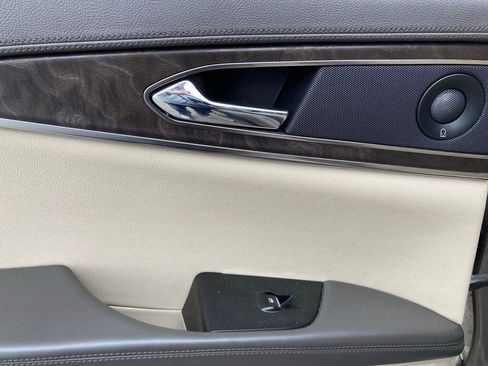 Used 2020 Lincoln Nautilus Reserve w/ Cargo Utility Package image 12