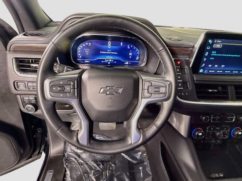 Used 2023 Chevrolet Suburban Z71 AWD/4WD image 13