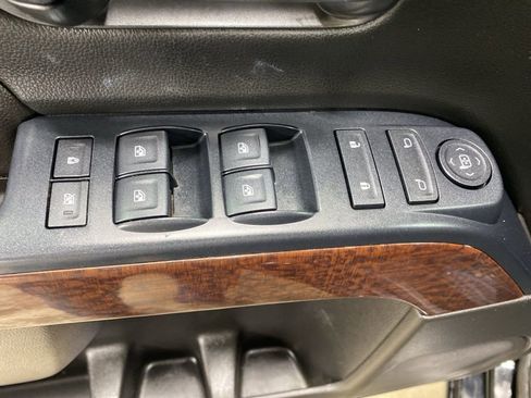 Used 2018 GMC Sierra 1500 SLE w/ SLE Value Package AWD/4WD image 29