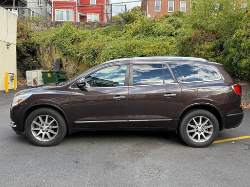 Used 2017 Buick Enclave Leather image 2