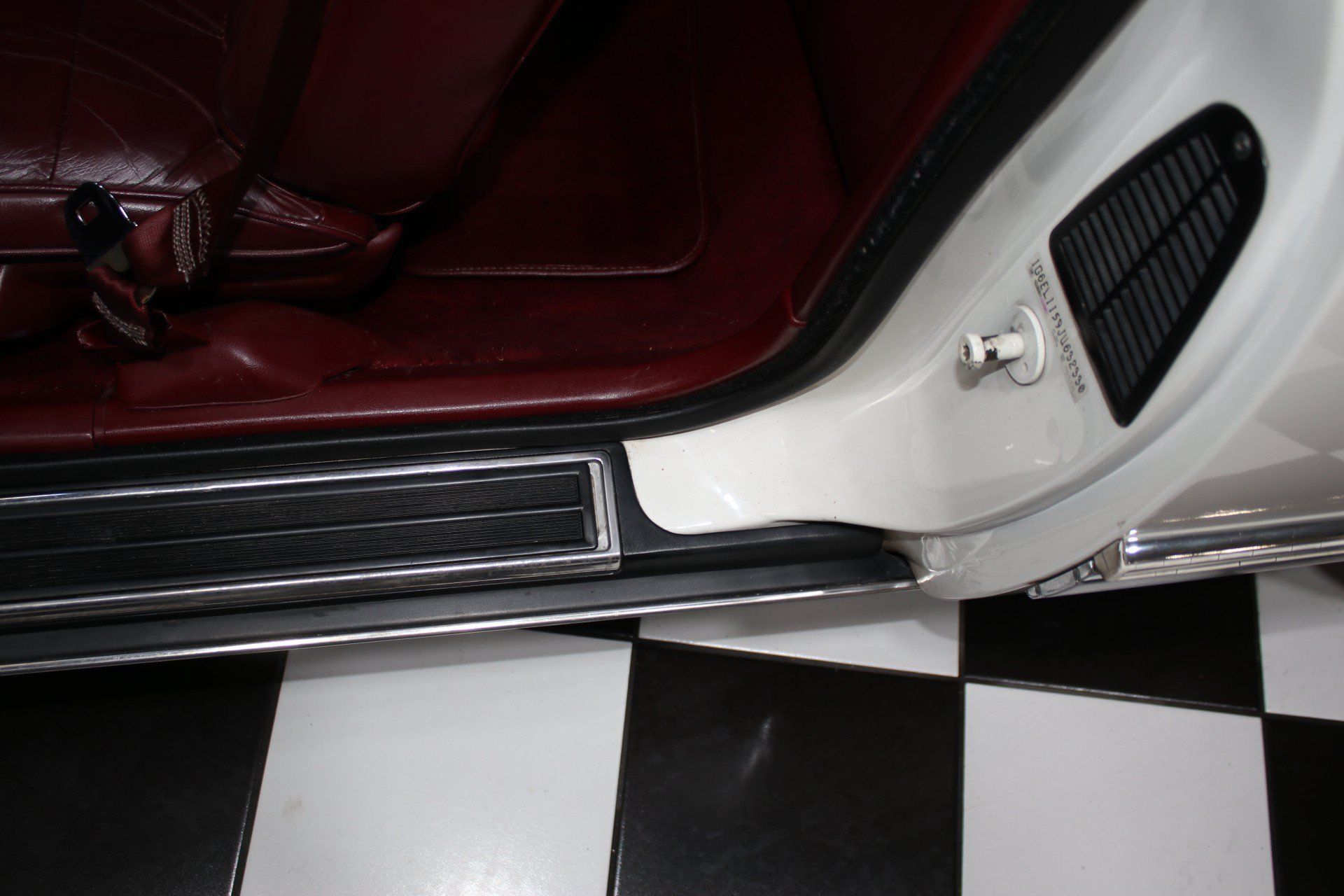 Used 1988 Cadillac Eldorado Coupe FWD image 45