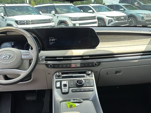Used 2024 Hyundai Palisade Calligraphy AWD/4WD image 12