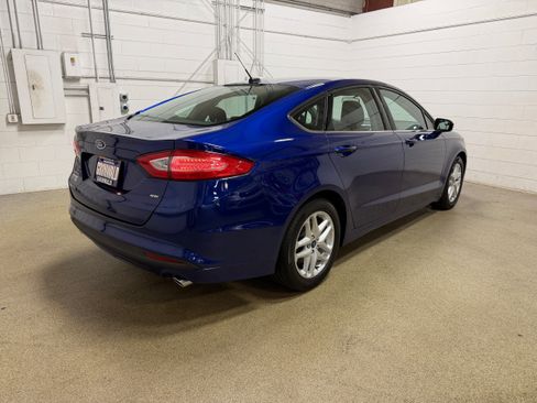 Used 2014 Ford Fusion SE FWD image 8